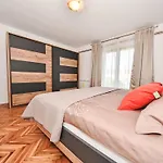 Matosic By Interhome * Polaca