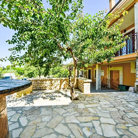 Matosic By Interhome Feriehus