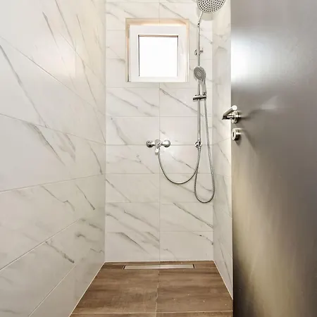 Feriehus Matosic By Interhome