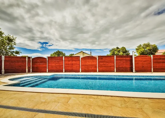 Matosic By Interhome Polaca