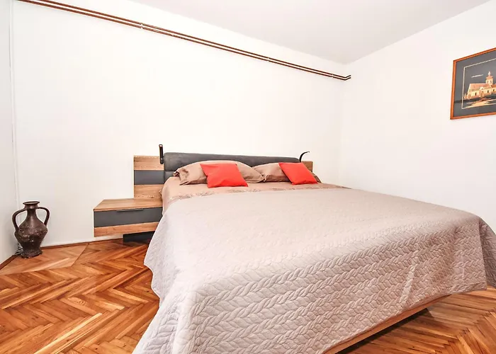 Vakantiehuis Matosic By Interhome Polaca